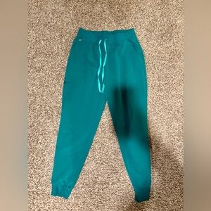 FIGS Scrubs - High Waisted Zamora Jogger - Hunter Green L